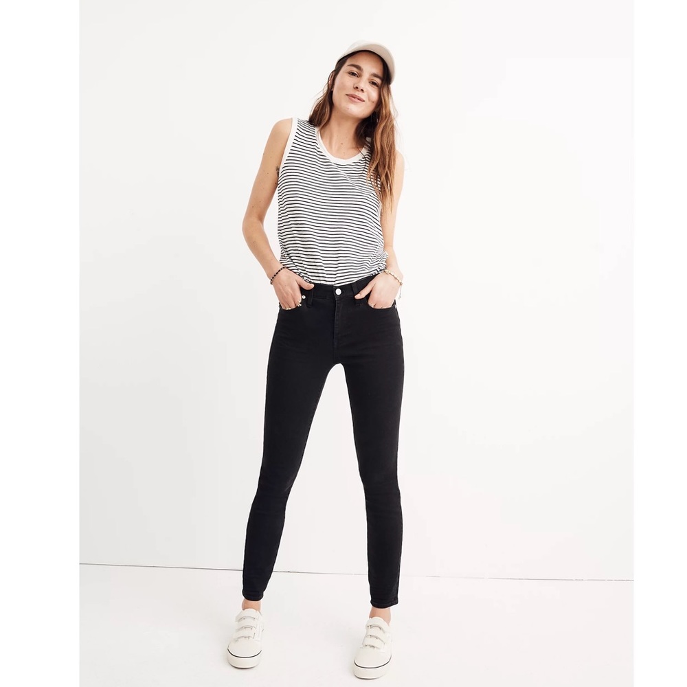 Tall 9" Mid-Rise Skinny Jeans in Lunar Wash